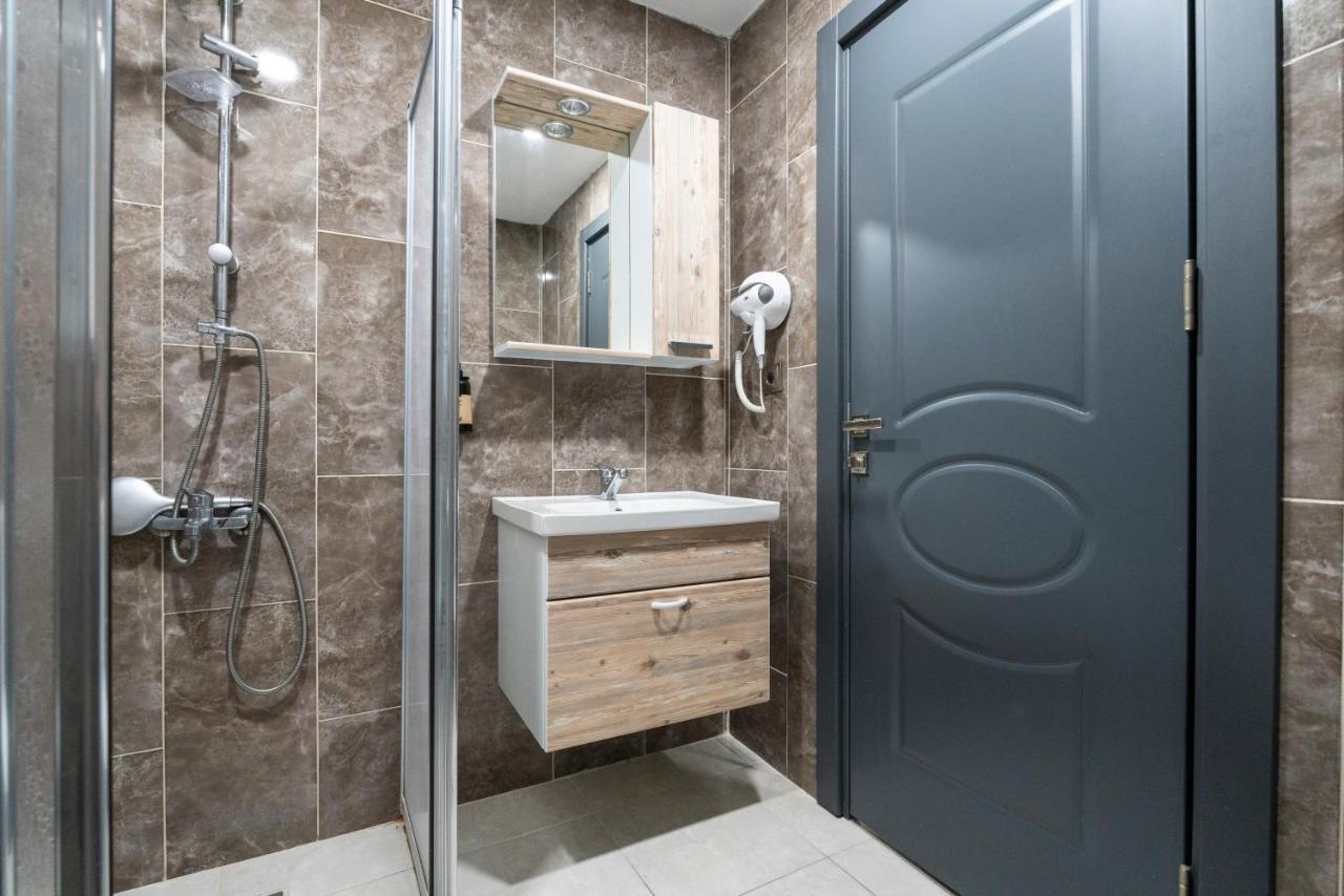 Monezza Avcilar Hotel Istanbul Bagian luar foto
